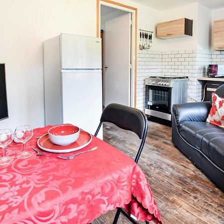 Awesome Home In Saint-Sever-Calvados With Kitchen Екстериор снимка